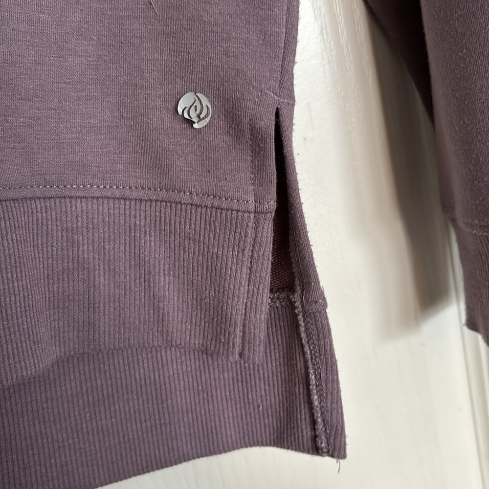 Size large Apana sweatshirt. Super soft. - Picture 3 of 5